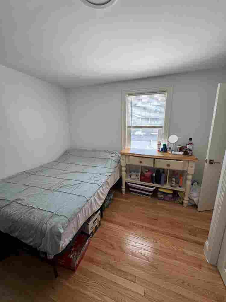 Rent room for female