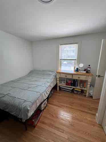 Rent room for female