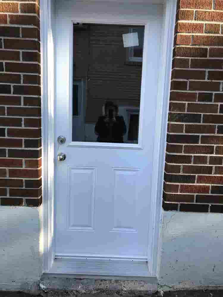 Basement room for rent Oct/