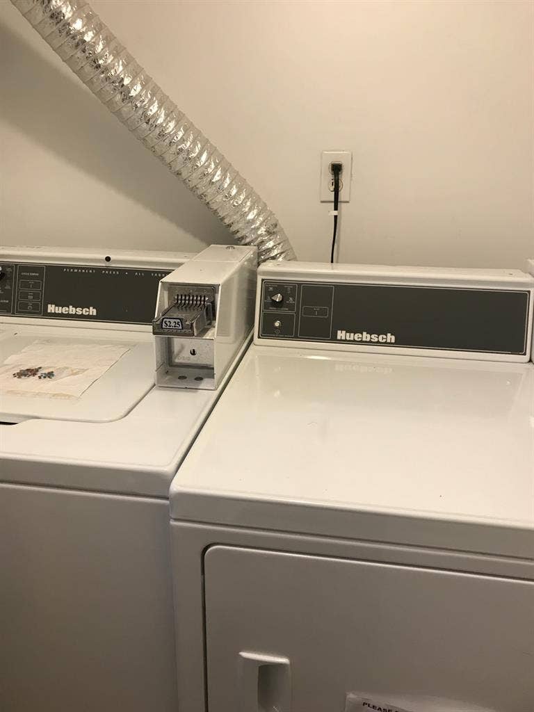 Basement room for rent Oct/