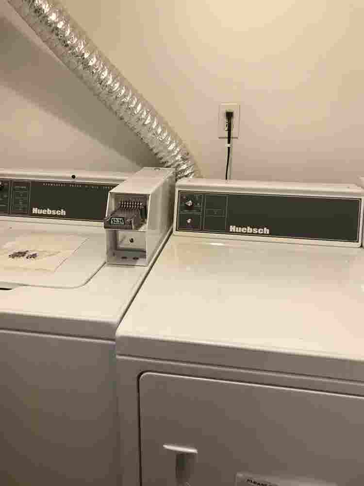 Basement room for rent Oct/
