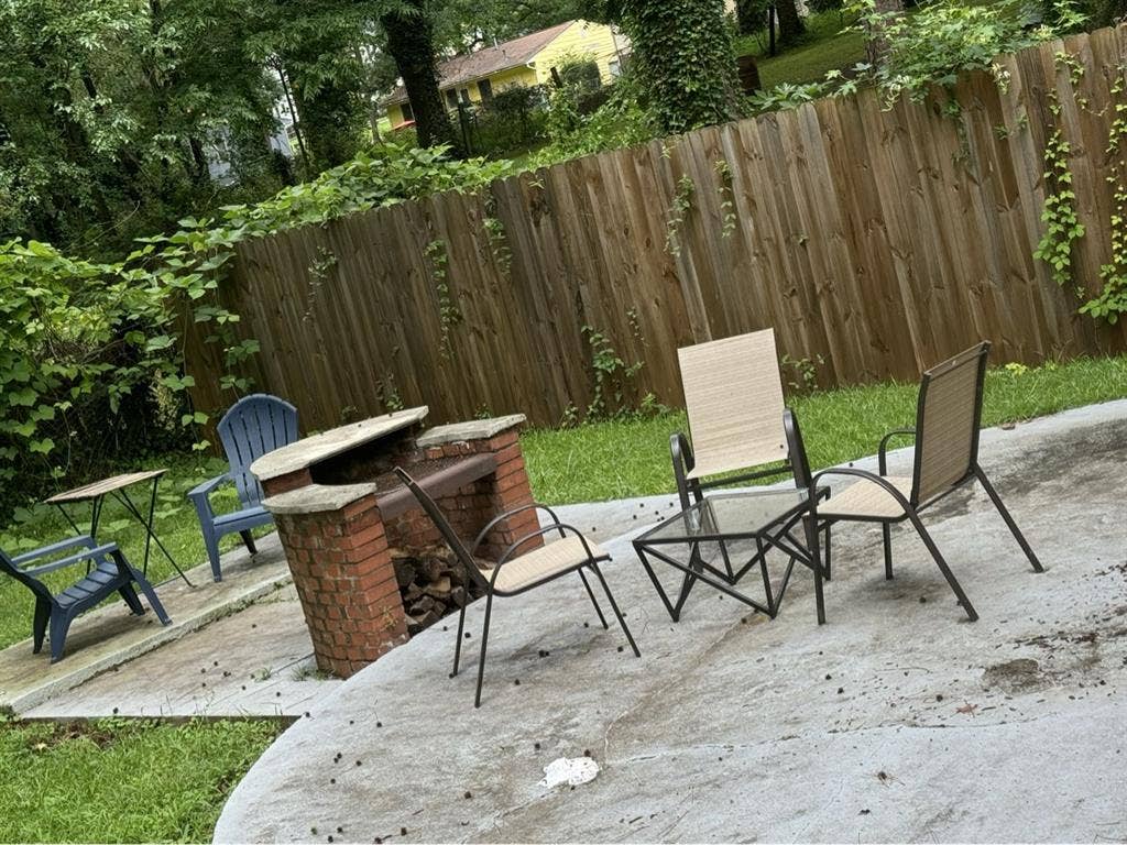 Large room for rent