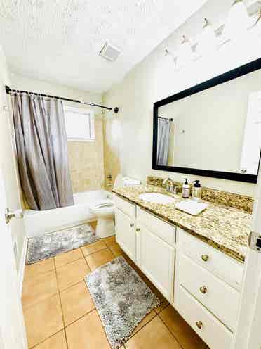 Large room for rent