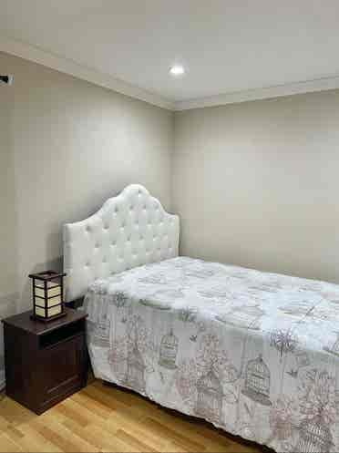 Spacious room w/ private entrance