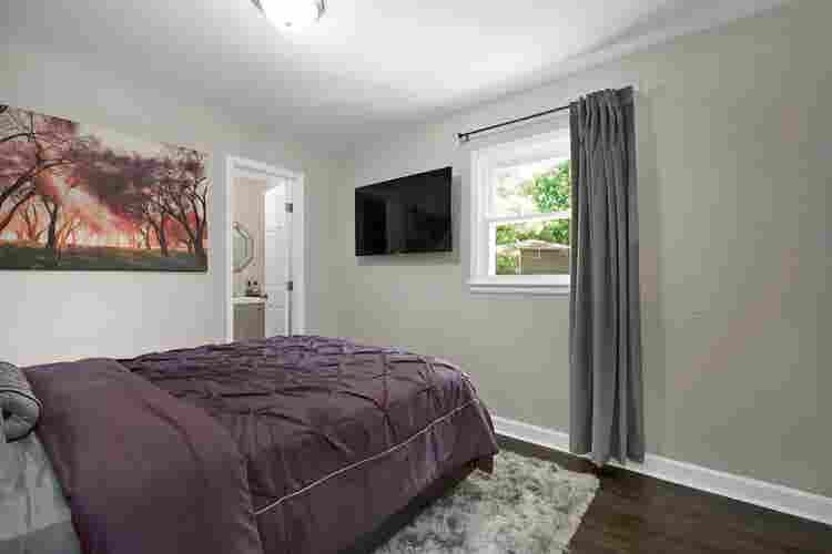 Master Bedroom, Everything Included