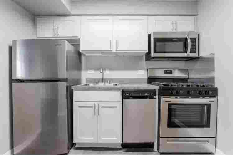 Looking for a roommate