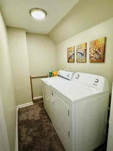 Small room for rent