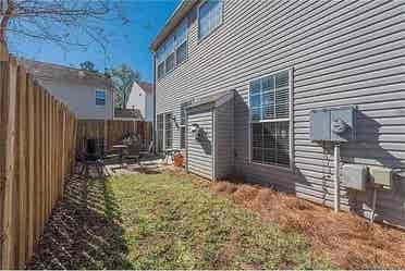 3 BR in Charlotte
