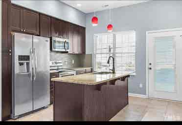 4 BR in Raleigh
