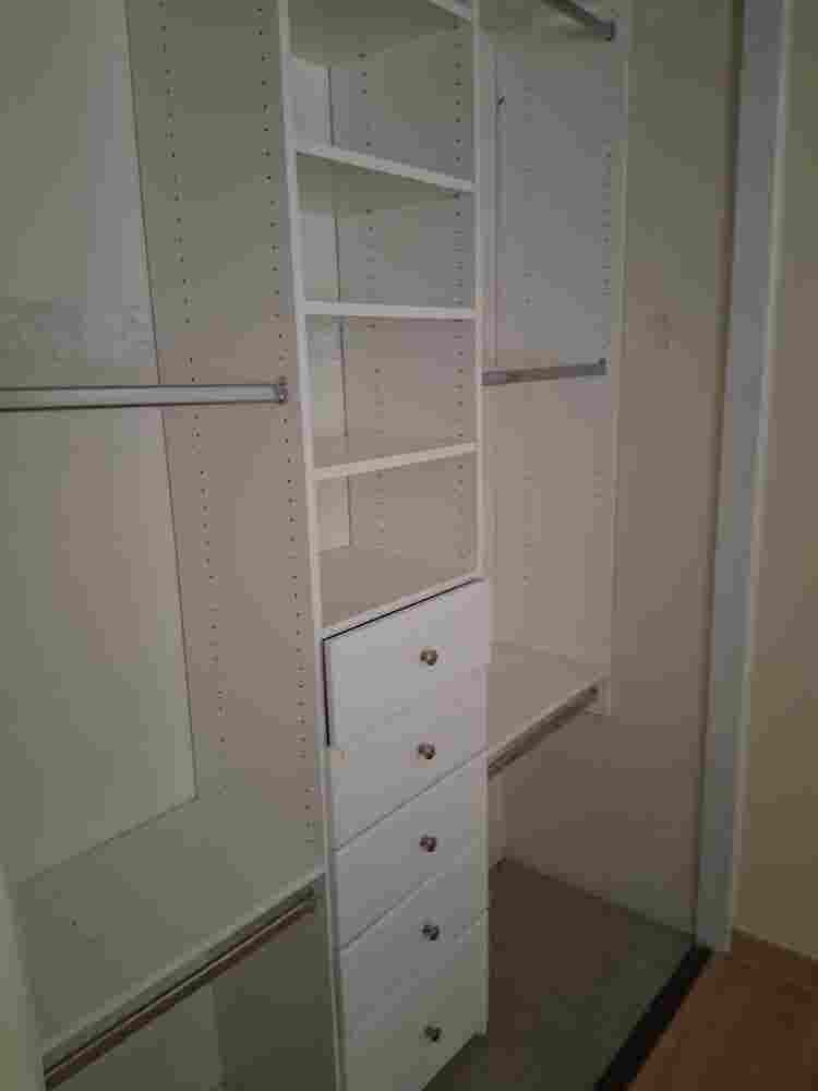 2 rooms for rent.   Spring valley
