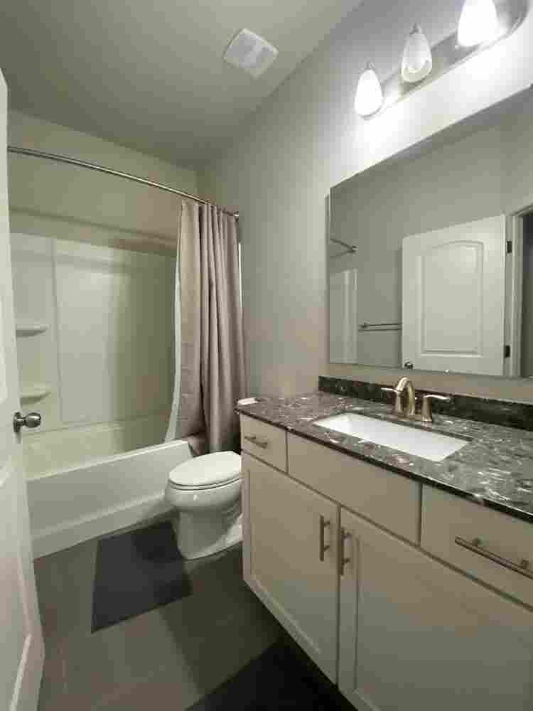 3 BR in Charlotte