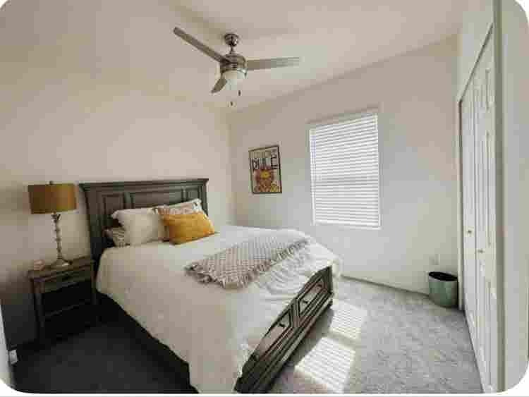 Room & Bathroom + Amenities! *
Dec 1