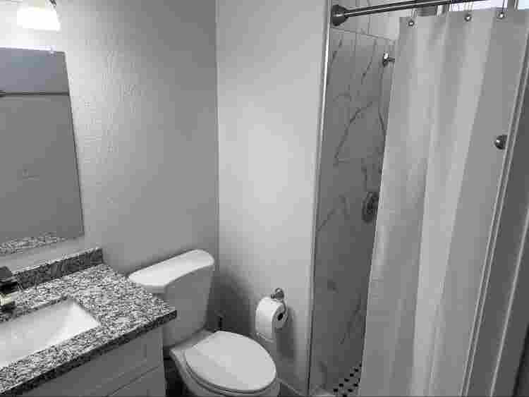 Private Bedroom/Bathroom
