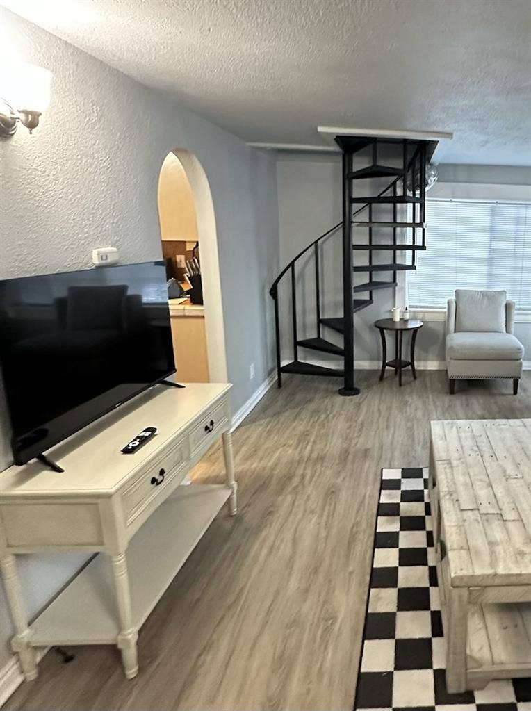 Bedroom for rent for a BSU student!