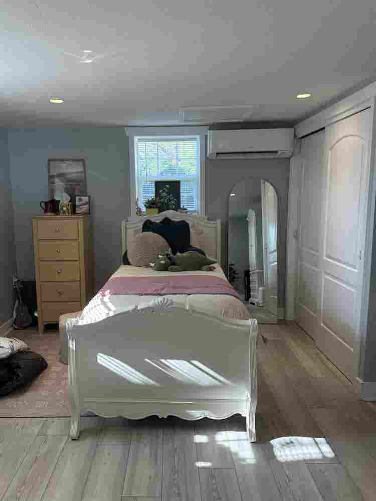 Bedroom for rent for a BSU student!
