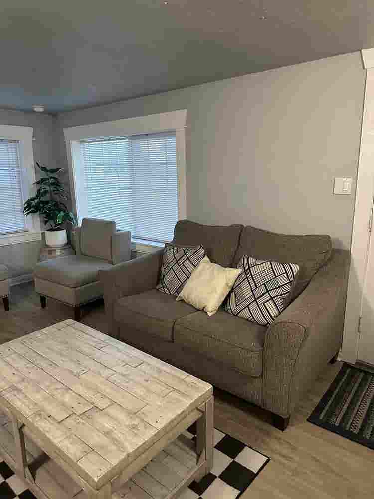 Bedroom for rent for a BSU student!