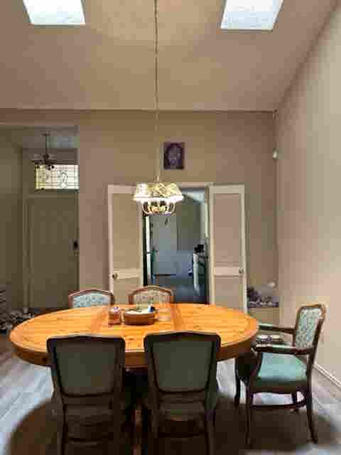 🏡 Fully furnished Shared Room