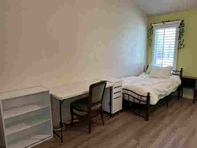 🏡 Fully furnished Shared Room