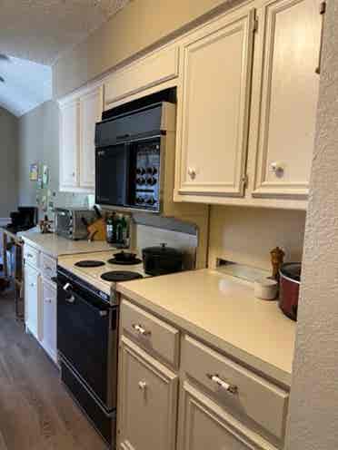🏡 Fully furnished Shared Room