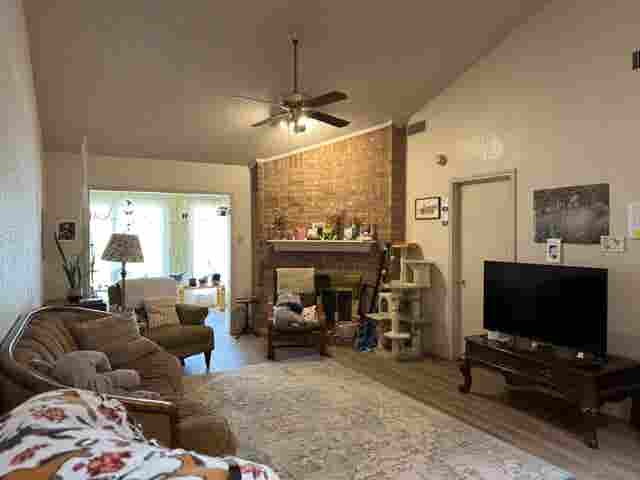 🏡 Fully furnished Shared Room