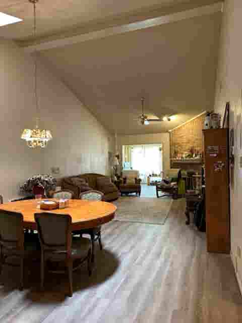 🏡 Fully furnished Shared Room