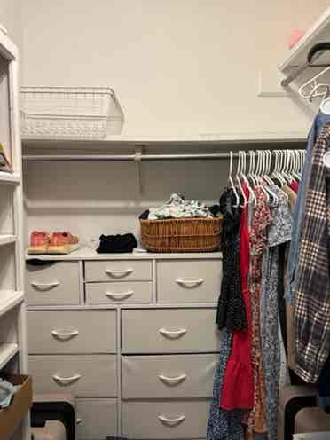 🏡 Fully furnished Shared Room
