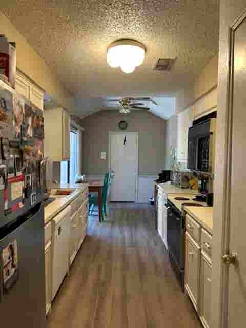 🏡 Fully furnished Shared Room