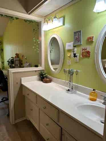 🏡 Fully furnished Shared Room