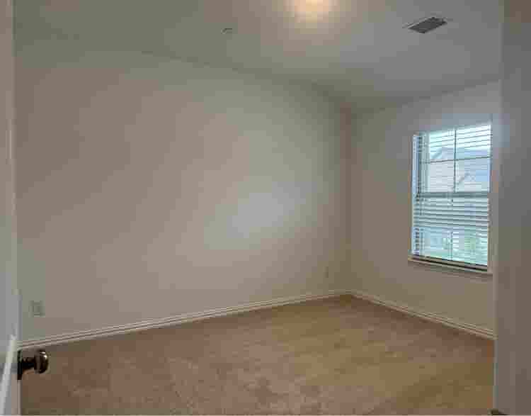 Room for share - Grand Prairie, TX