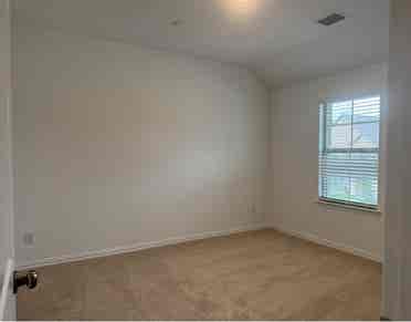 Room for share - Grand Prairie, TX