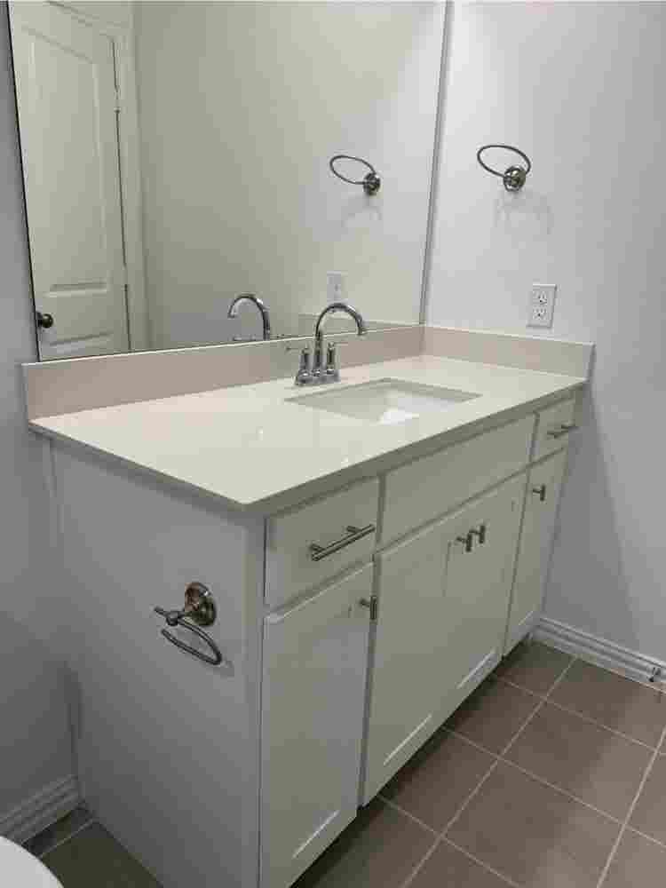 Room for share - Grand Prairie, TX