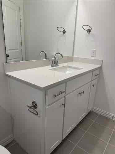 Room for share - Grand Prairie, TX