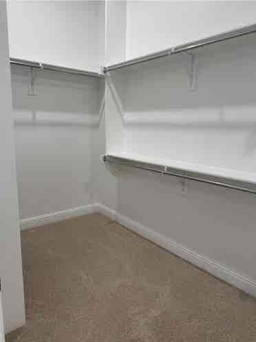 Room for share - Grand Prairie, TX