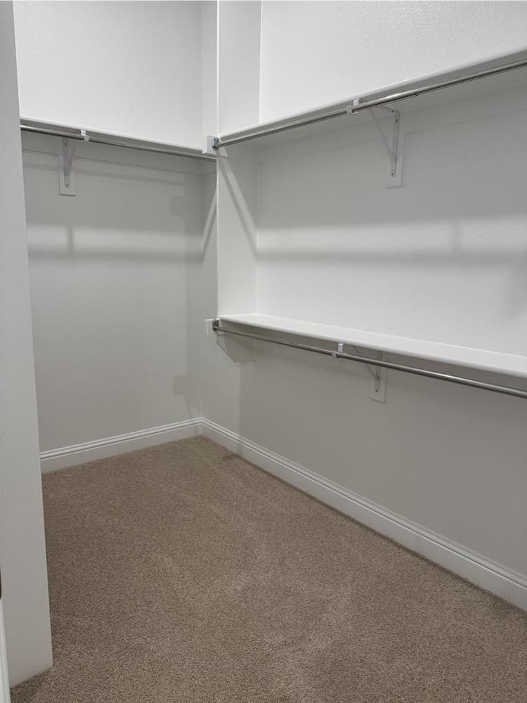 Room for share - Grand Prairie, TX