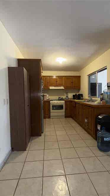 Looking for a girl roommate.