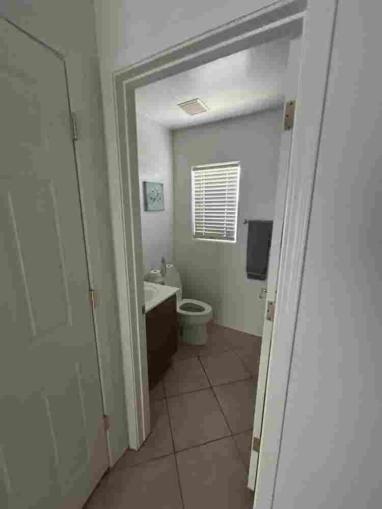 Room for Rent in Nice Neighborhood