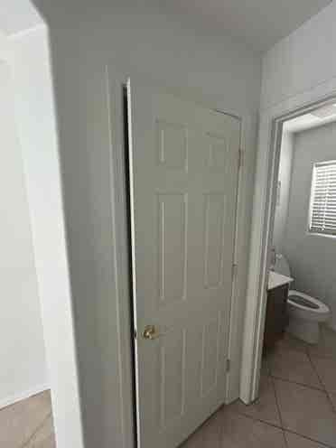 Room for Rent in Nice Neighborhood