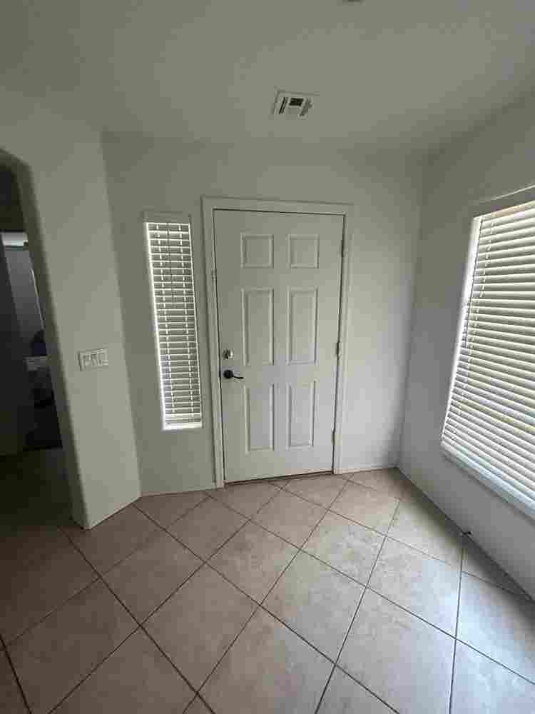 Room for Rent in Nice Neighborhood