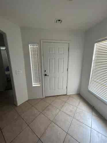 Room for Rent in Nice Neighborhood