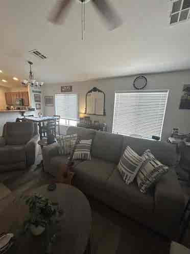 Room for Rent in Nice Neighborhood