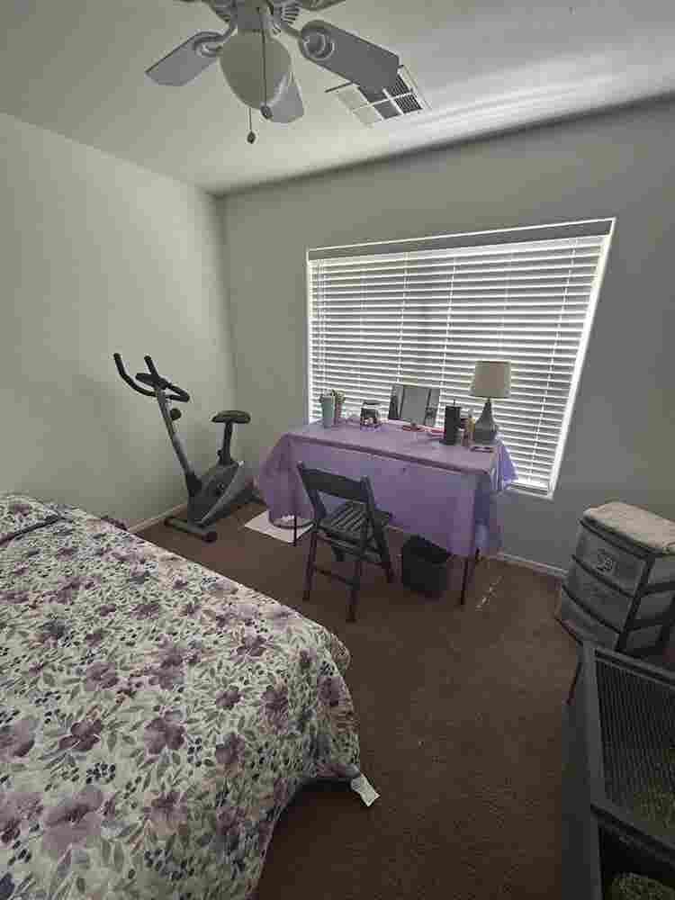 Room for Rent in Nice Neighborhood