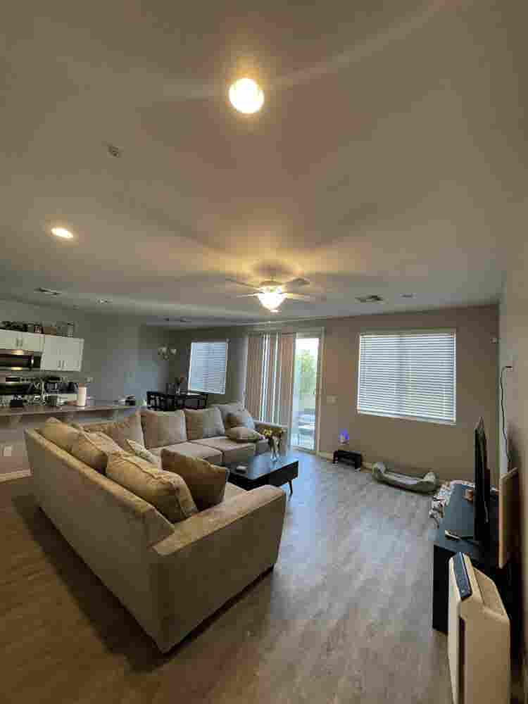 ✨Master bedroom available ✨