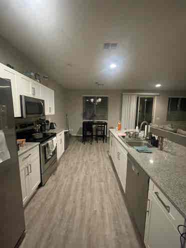 ✨
Master bedroom available ✨