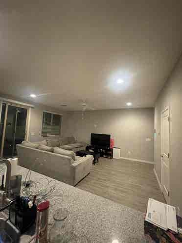 ✨
Master bedroom available ✨