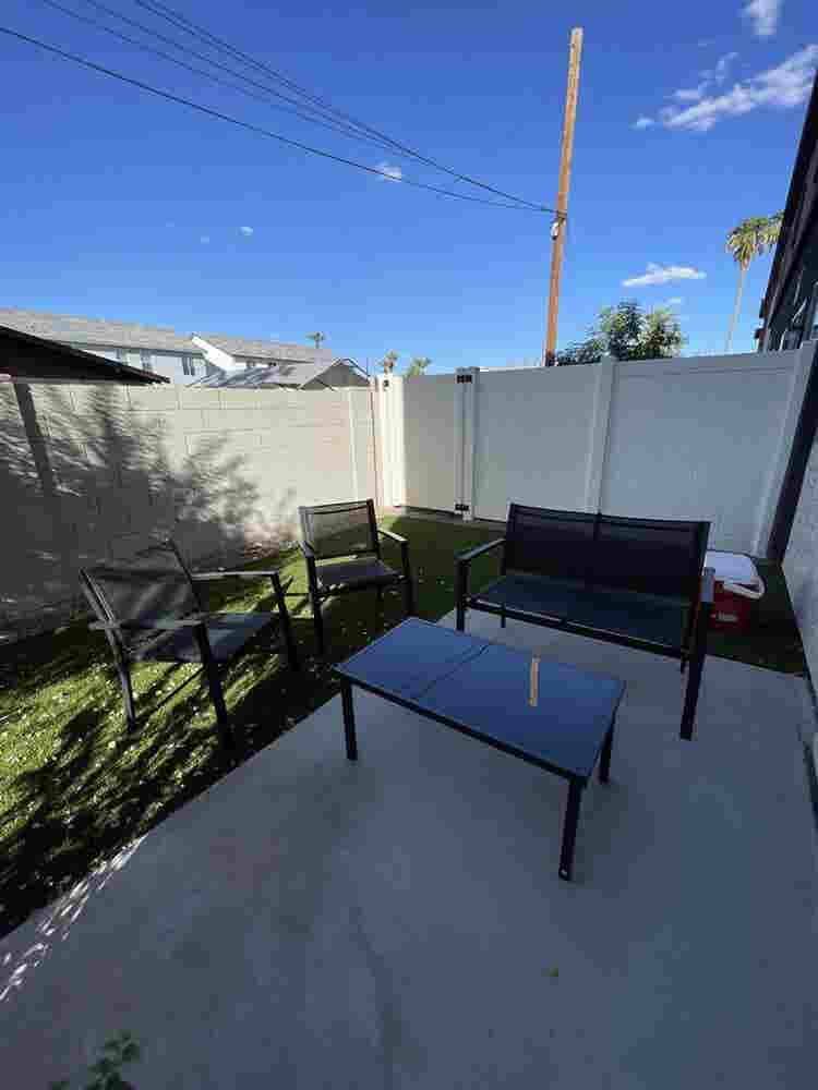 ✨
Master bedroom available ✨