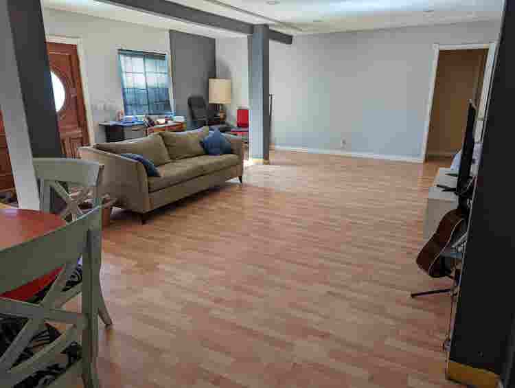Looking for a roommate in NOHO
