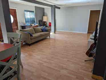 Looking for a roommate in NOHO