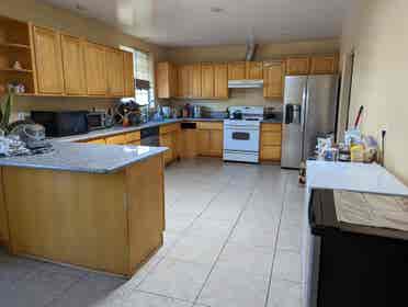 Looking for a roommate in NOHO