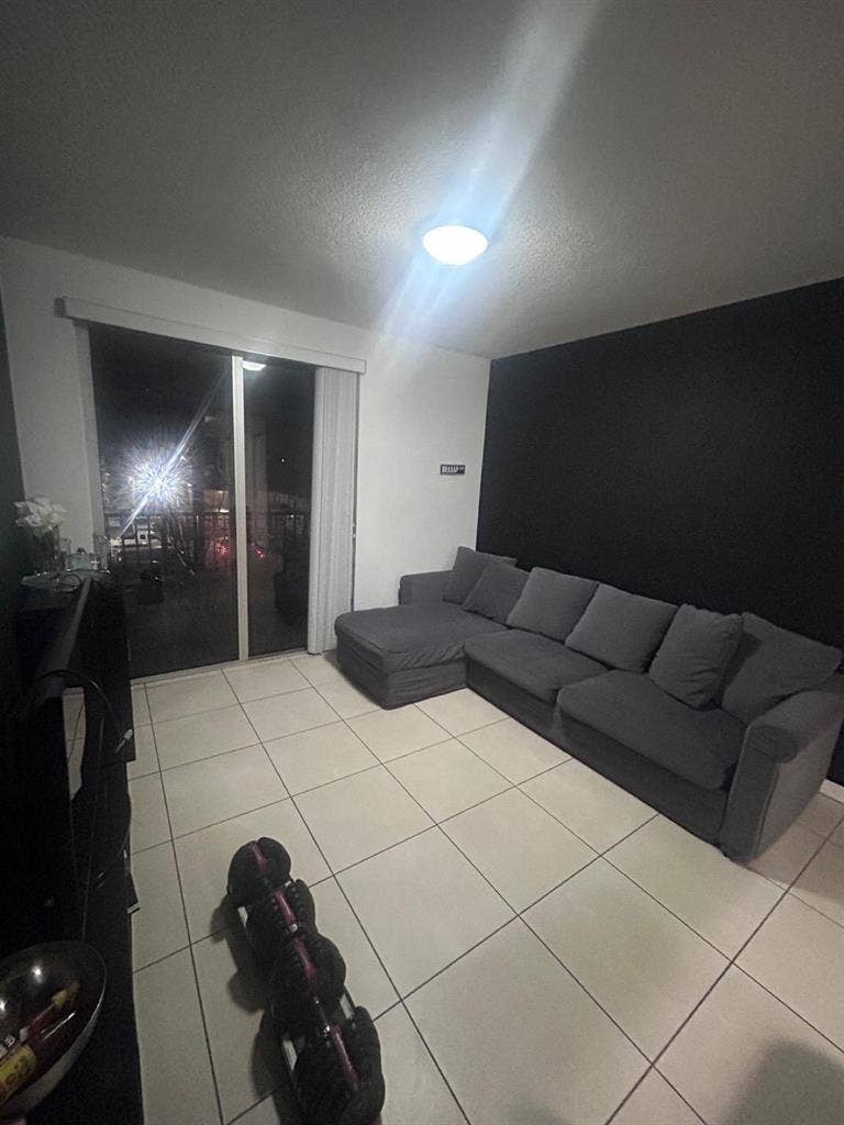 2 HABITACIONES DISPONIBLES!!!!!!