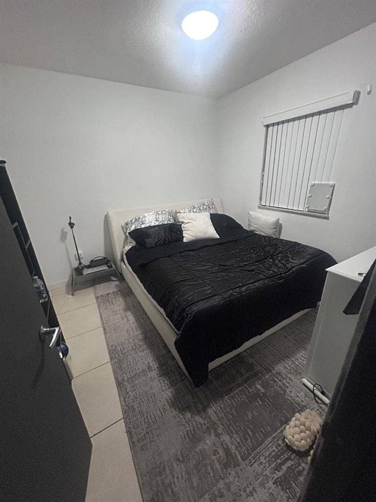 2 HABITACIONES DISPONIBLES!!!!!!
